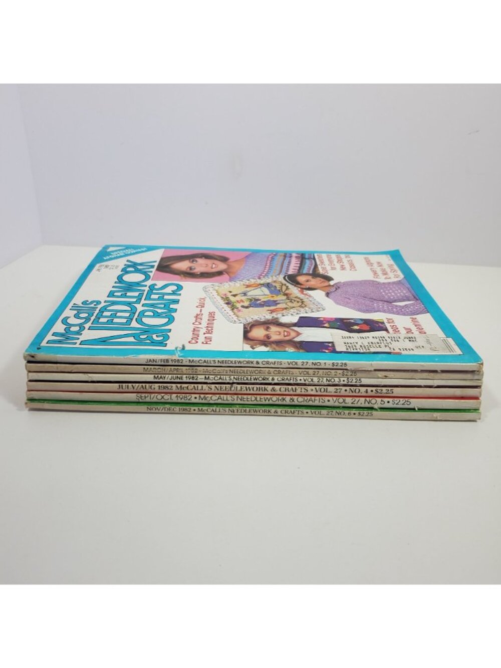 McCalls Needlework Crafts Magazines 6 Lot 1982 Christmas Sewing Knitting 1980s - Picture 2 of 9